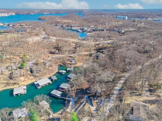 Listing photo 3 for 455 Four Winds Dr, Lake Ozark MO 65049