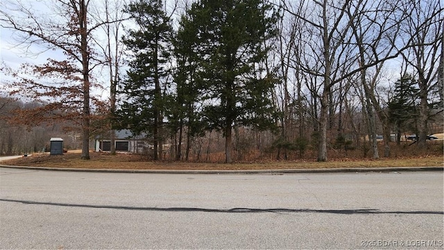 Listing photo 3 for LOT187 Isleworth Ave, Lake Ozark MO 65049