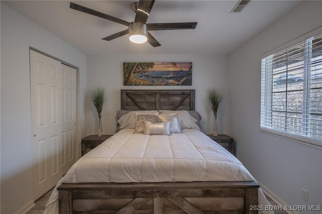 bedroom featuring ceiling fan