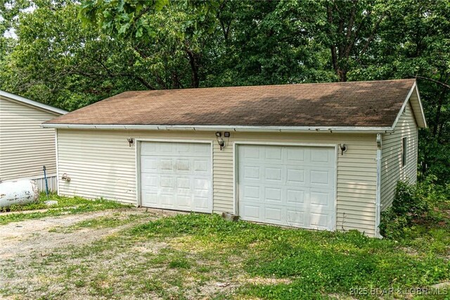 23417 Hwy Tt, Versailles, MO 65084 - view of detached garage