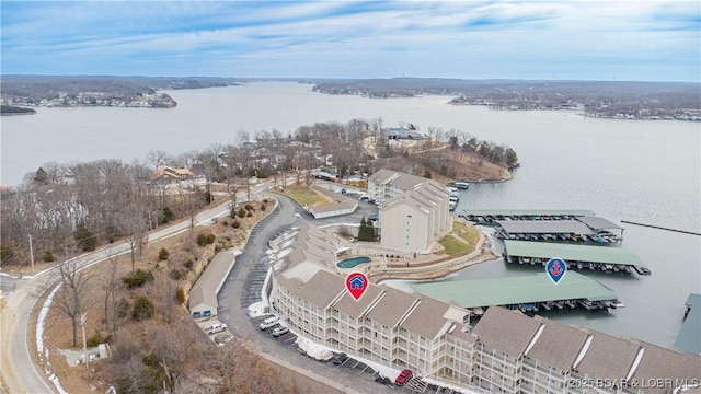 bird's eye view with a water view