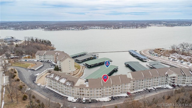 bird's eye view with a water view