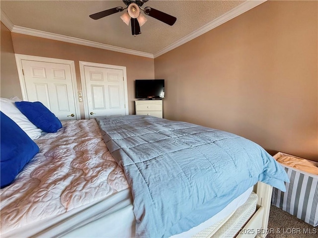 carpeted bedroom with radiator, crown molding, and ceiling fan