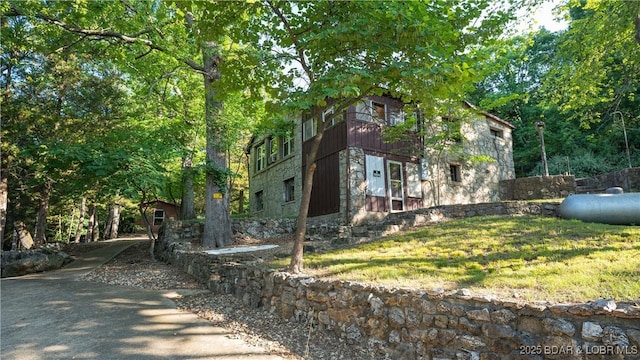 view of side of property