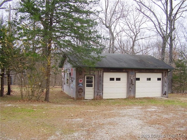 view of detached garage