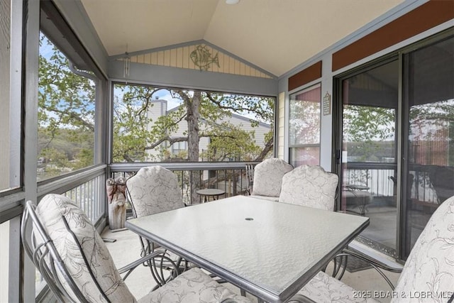 view of sunroom / solarium