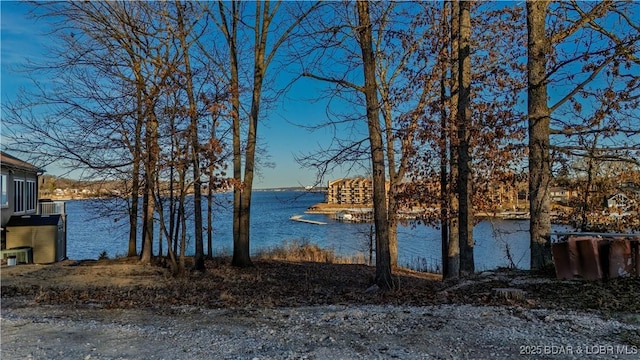 Listing photo 3 for LOT1 Sunrise Acres Pt, Sunrise Beach MO 65079