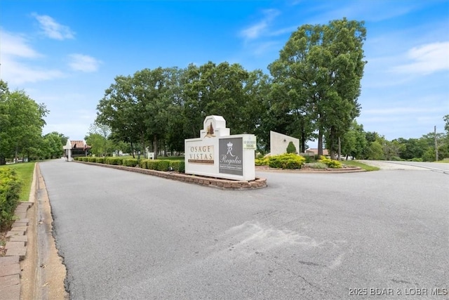 71 Costa Del Sol Dr Unit 207, Lake Ozark, MO 65049 - view of road with curbs