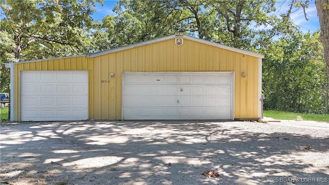 view of detached garage