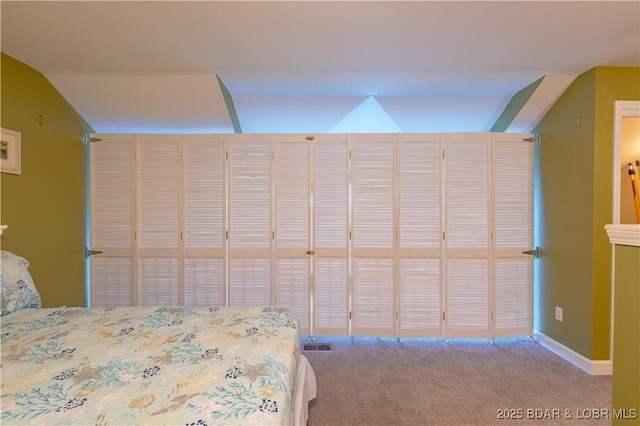 unfurnished bedroom featuring carpet