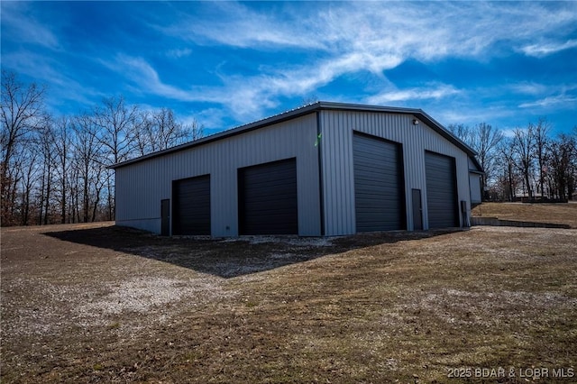 view of detached garage