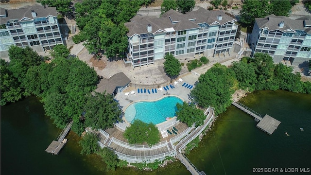 bird's eye view with a water view