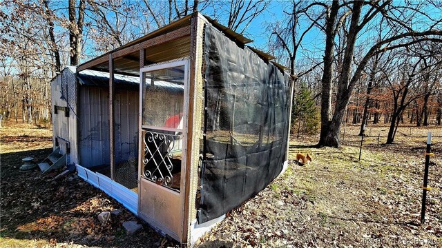 view of outbuilding featuring an outbuilding