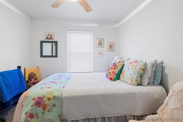 bedroom featuring ceiling fan