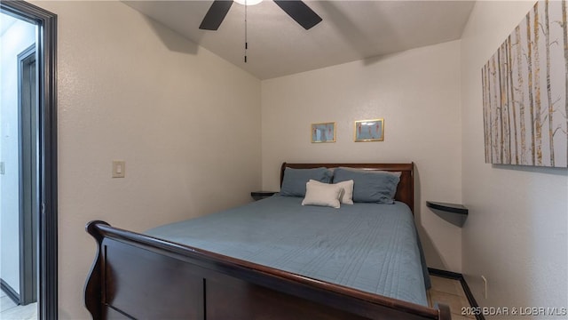 bedroom featuring a ceiling fan