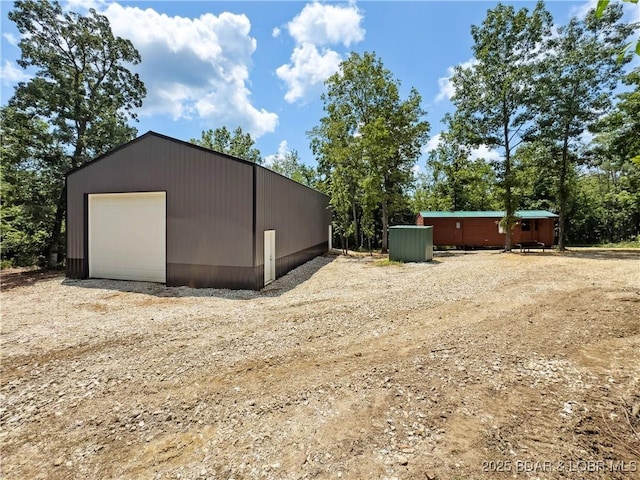 detached garage with driveway