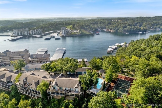 bird's eye view featuring a water view