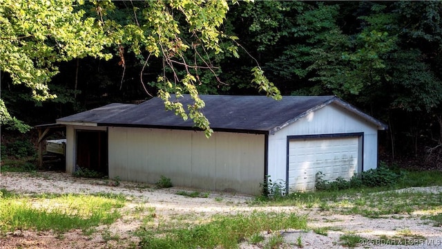 view of detached garage