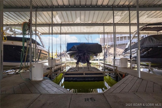 dock area featuring boat lift