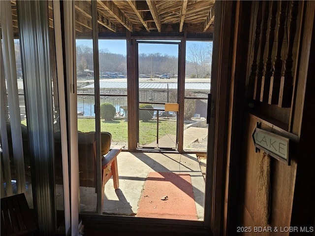33 Zebco Ct, Edwards, MO 65326 - view of doorway to outside