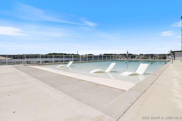 1045 Topsider Ln Unit 113, Osage Beach, MO 65065 - view of community pool