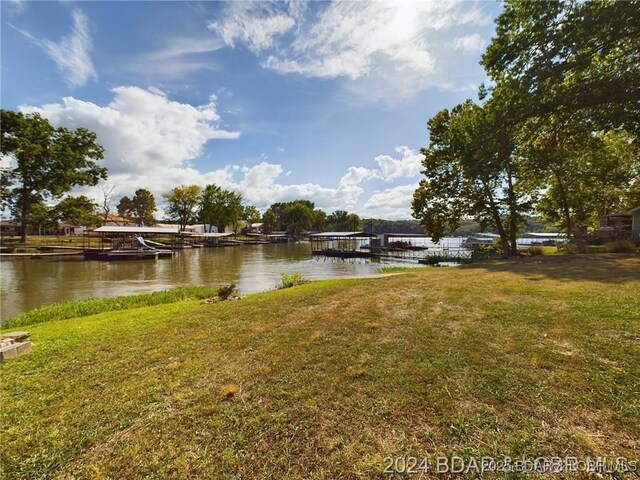3760 Dogwood Dr, Stover, MO 65078 - exterior space