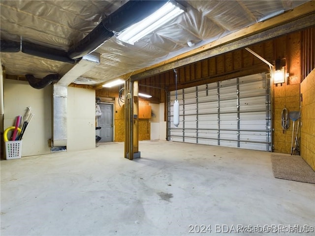 3760 Dogwood Dr, Stover, MO 65078 - view of garage