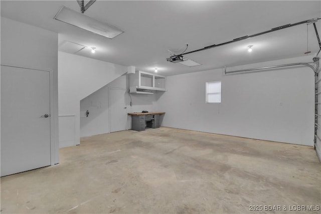 1293 Ginger Rd, Lake Ozark, MO 65049 - garage with a garage door opener