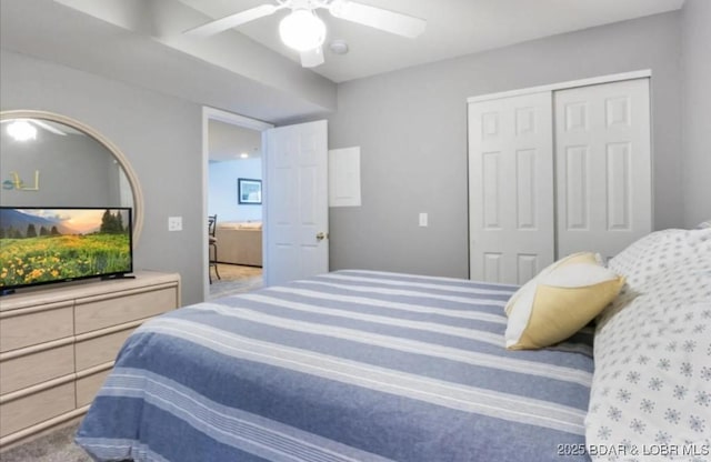 1481 Ledges Dr Unit 1046, Osage Beach, MO 65065 - bedroom with a closet and ceiling fan