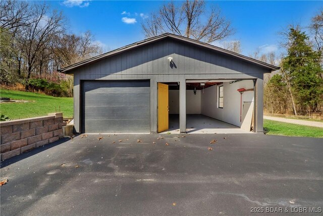 83 Archer Dr, Camdenton, MO 65020 - view of detached garage