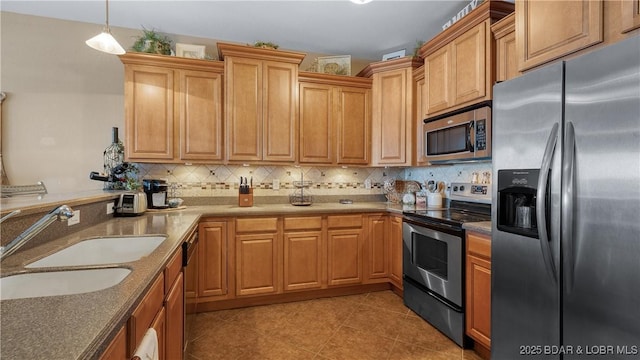 184 Plaza Gardens Ct Unit 3E, Camdenton, MO 65020 - photo 4