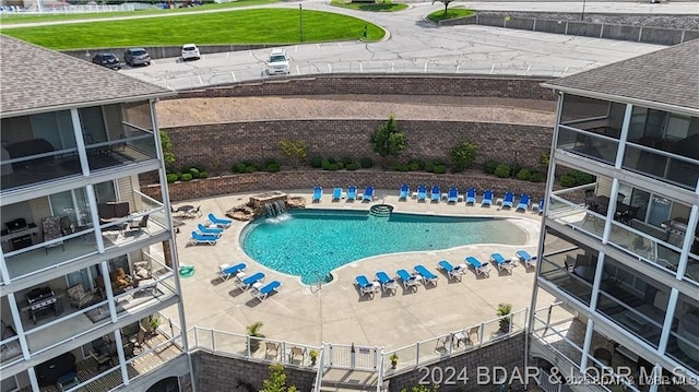 1205 Lands End Pkwy Unit 533, Osage Beach, MO 65065 - community pool with a patio