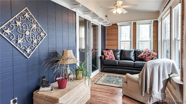 sunroom with vaulted ceiling
