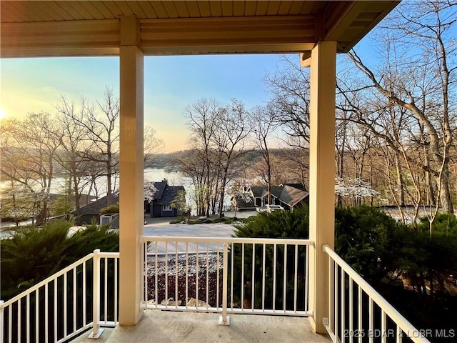 1148 Sweetwater Dr, Four Seasons, MO 65049 - balcony with a porch