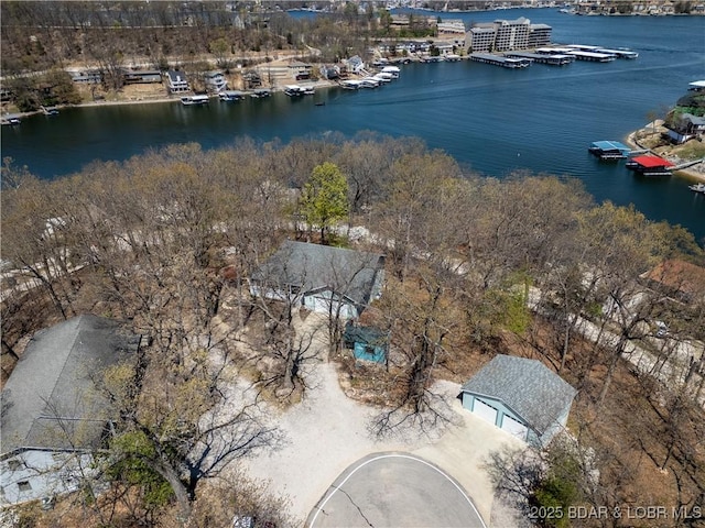 165 Four Winds Ct, Lake Ozark, MO 65049 - aerial view of a nearby body of water