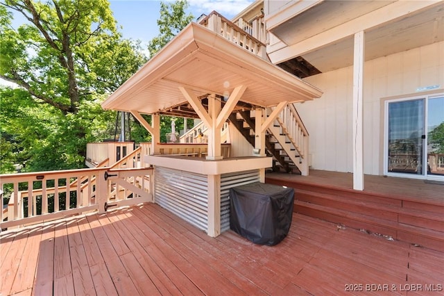 70 Ravenwood Dr, Lake Ozark, MO 65049 - wooden deck with stairs