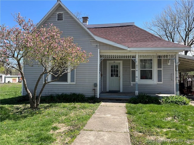 310 Vanburen St, Versailles, MO 65084 - photo 1