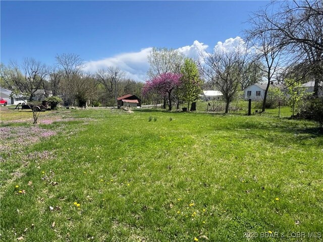 310 Vanburen St, Versailles, MO 65084 - photo 15