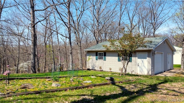 view of outbuilding featuring an outbuilding