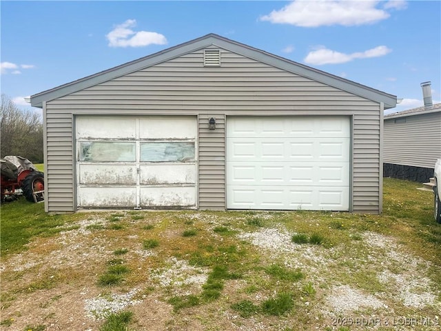 796 1051st Rd SE, Mo, MO 64740 - view of detached garage