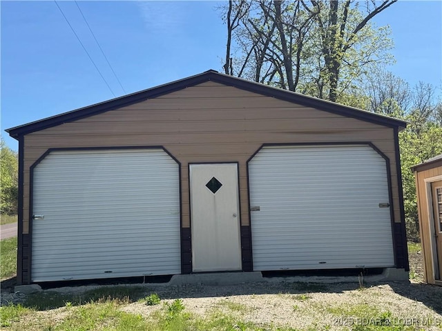 view of detached garage