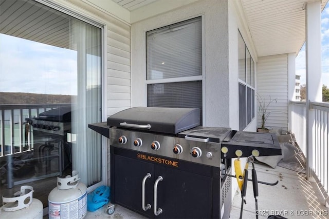 4800 Eagleview Dr Unit 133, Osage Beach, MO 65065 - view of patio featuring a grill