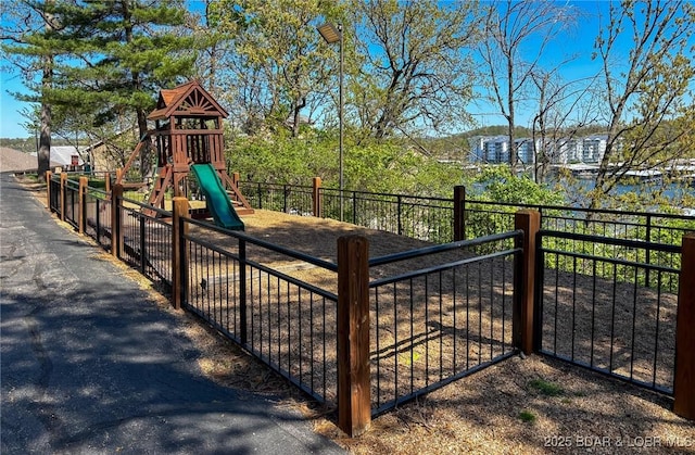 138 Falls Dr Unit 2B, Lake Ozark, MO 65049 - exterior space