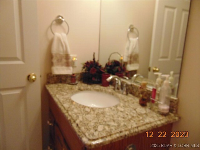 1932 Mimosa Ct, Lebanon, MO 65536 - bathroom with vanity