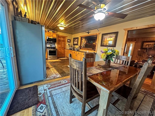 69985 US Highway 50, Tipton, MO 65081 - dining space with ceiling fan
