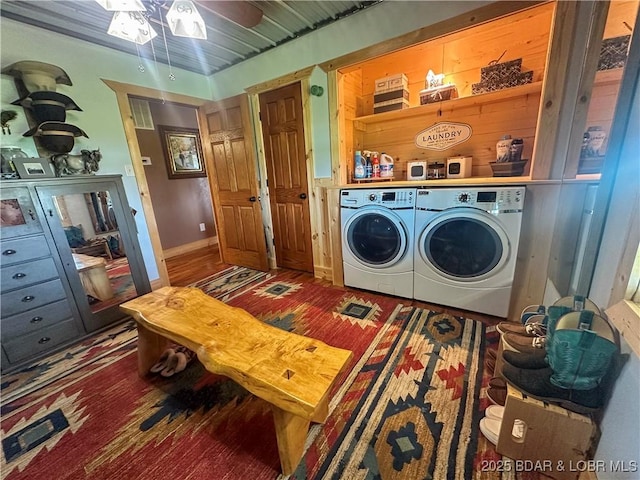 69985 US Highway 50, Tipton, MO 65081 - washroom featuring independent washer and dryer, ceiling fan, and baseboards