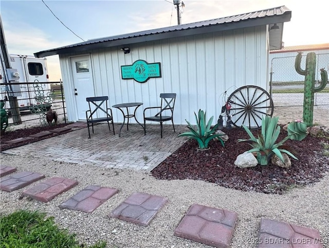 69985 US Highway 50, Tipton, MO 65081 - view of patio