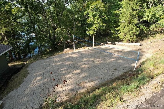 view of yard with volleyball court