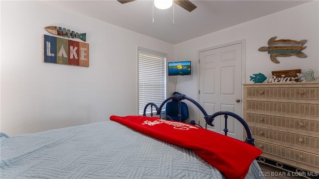 288 Windsor Bay Dr Unit 4B, Camdenton, MO 65020 - bedroom featuring a ceiling fan