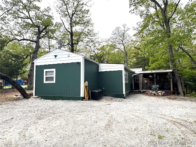 view of outbuilding